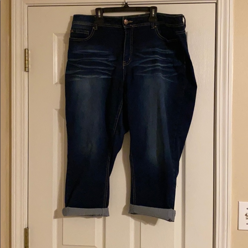 Plus size Denim capris